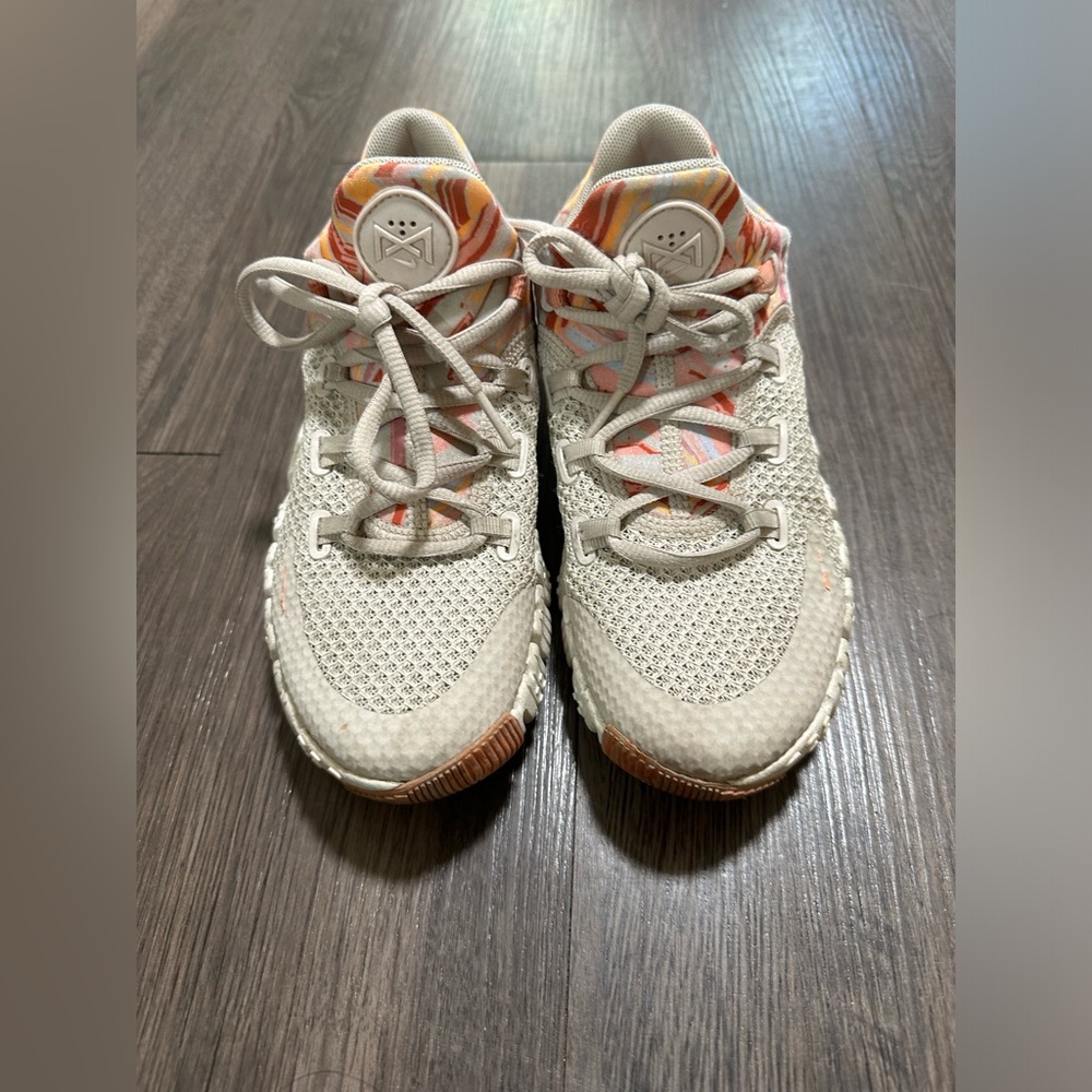 Sports Shoes for Women Nike Brand size 37